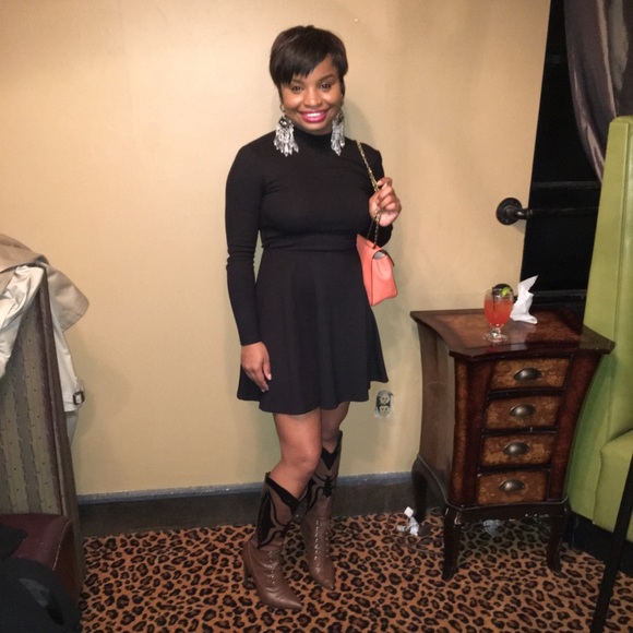 • Back out • - Picture 2 of 3